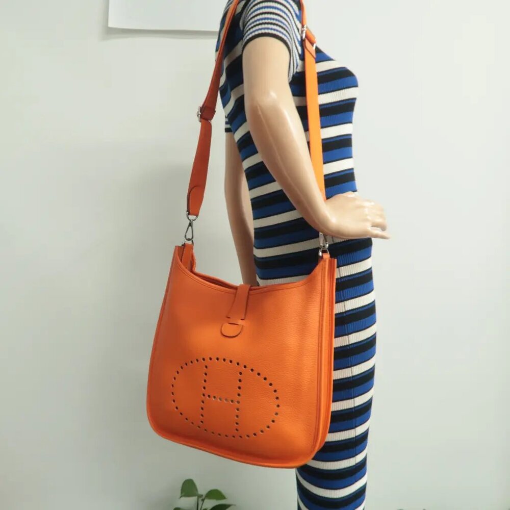 100% Authentic Hermes Evelyne Orange Leather Shoulder bag - Picture 12 of 12